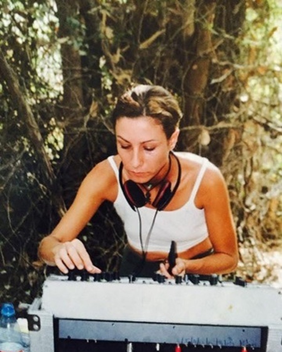 Gula K DJing outdoors, early career